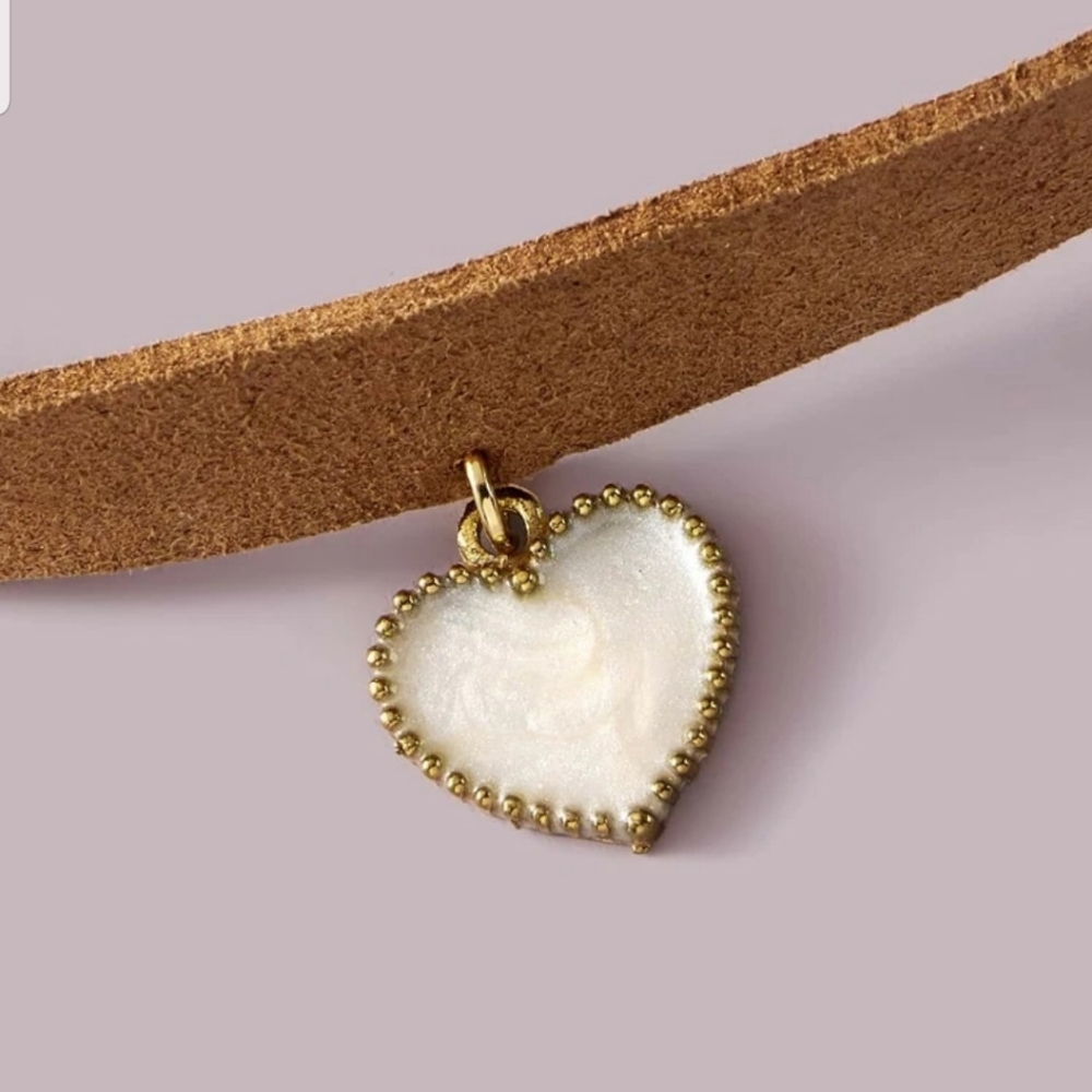 *Claire* Leather Charm Choker - Picture 3 of 4